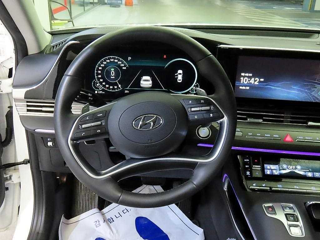 HYUNDAI Grandeur - Vista 8