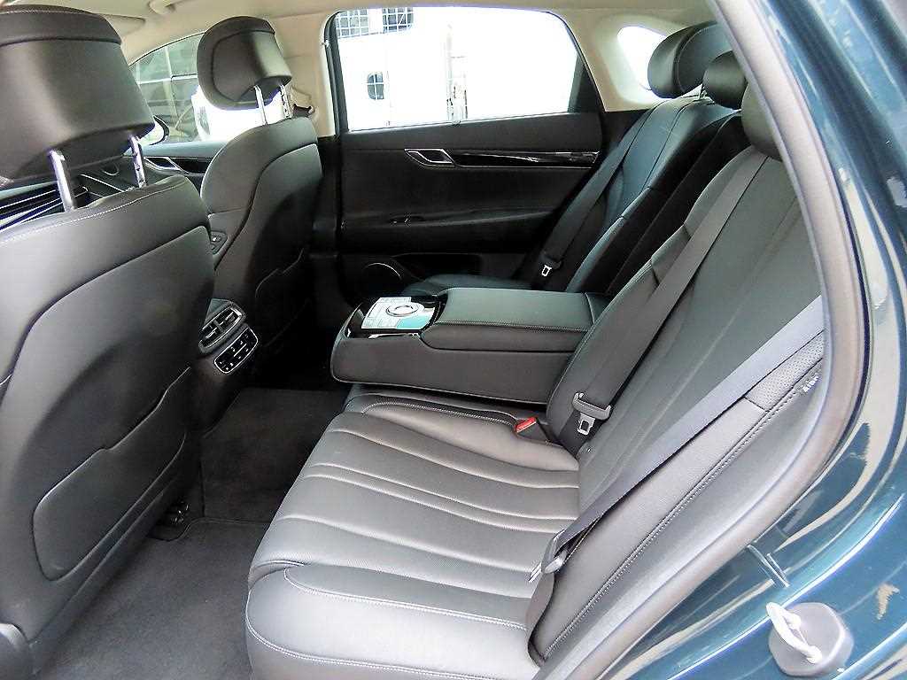 Genesis G80 - Vista 6
