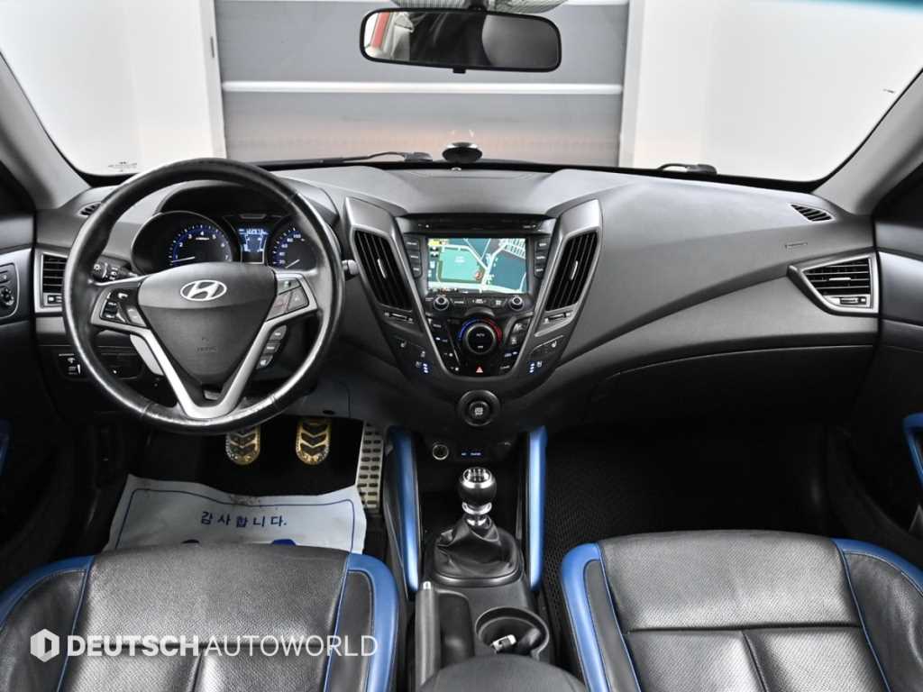 HYUNDAI Veloster - Vista 7