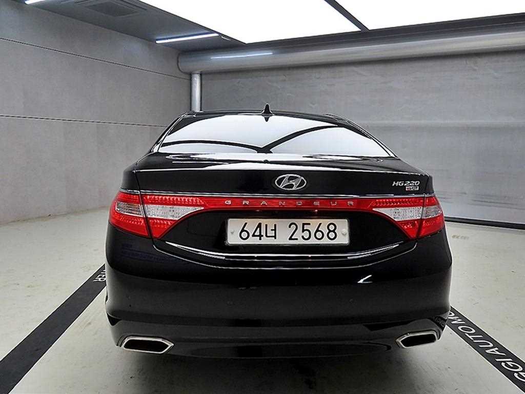 HYUNDAI Grandeur - Vista 3