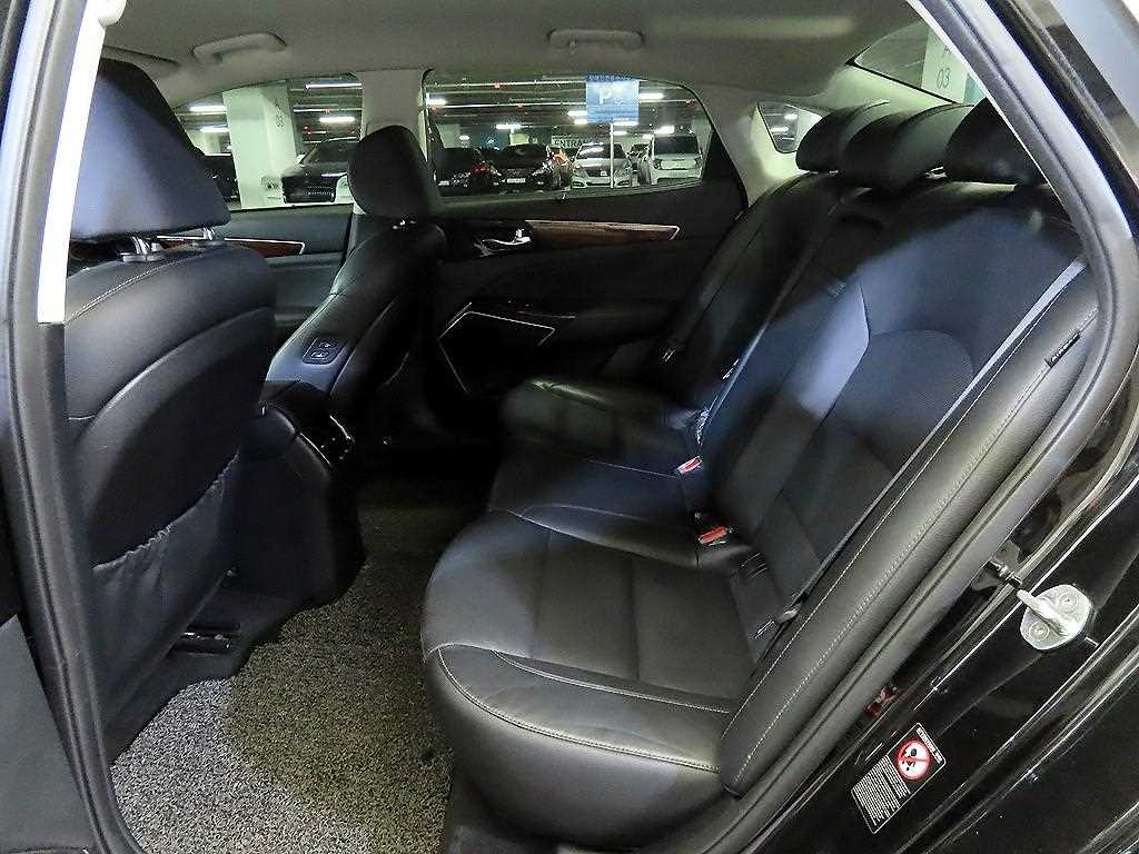 KIA K7 - Vista 7