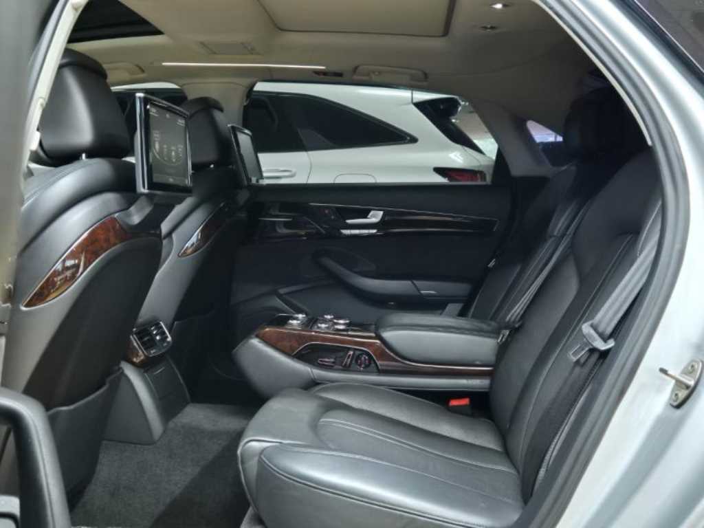 Audi A8 - Vista 10
