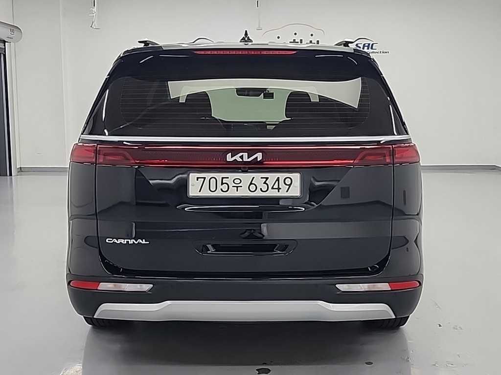 KIA Carnival - Vista 3