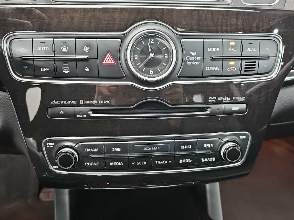 KIA K7 - Vista 10