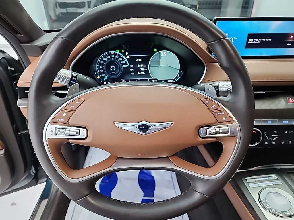 Genesis G80 - Vista 9
