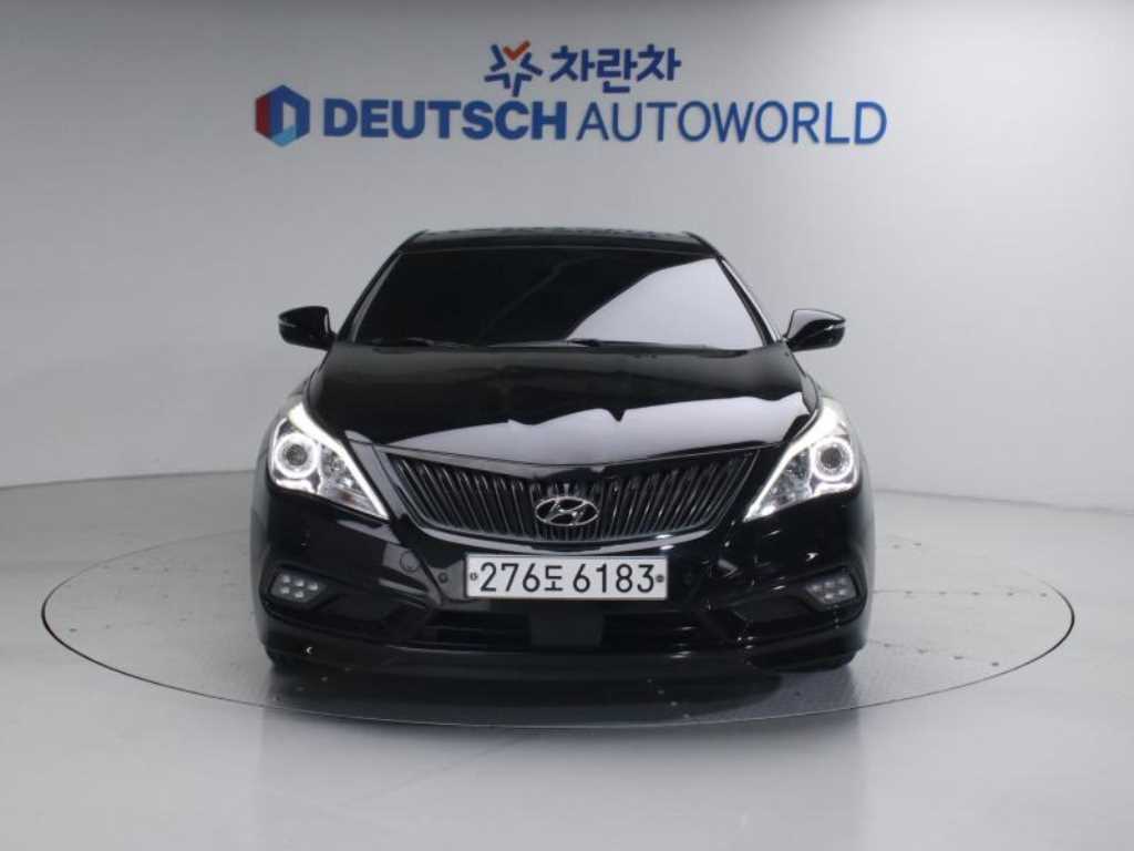 HYUNDAI Grandeur - Vista 3