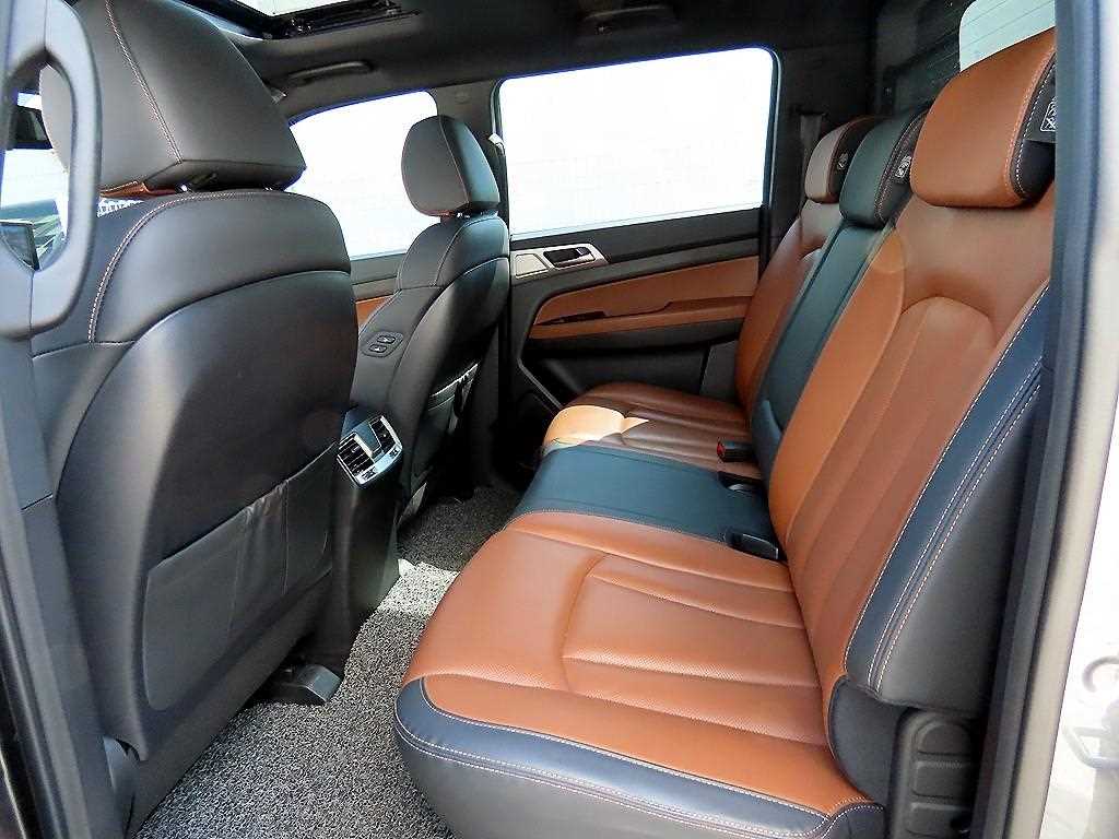 Ssangyong Rexton - Vista 6