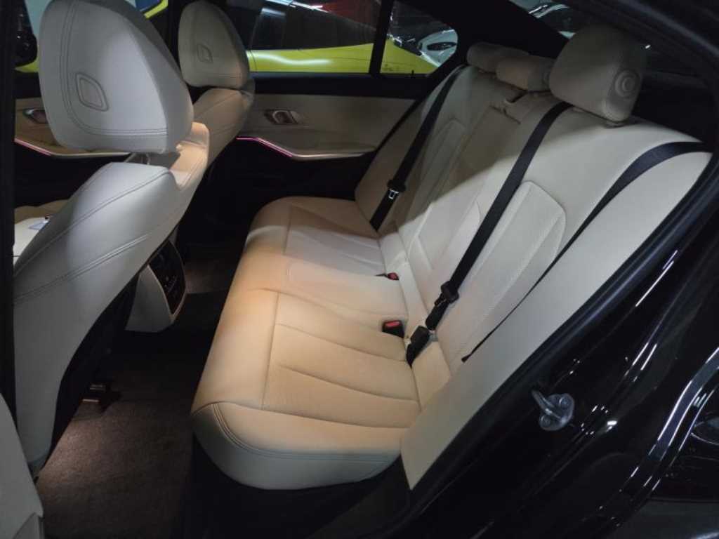 BMW 3 series - Vista 8