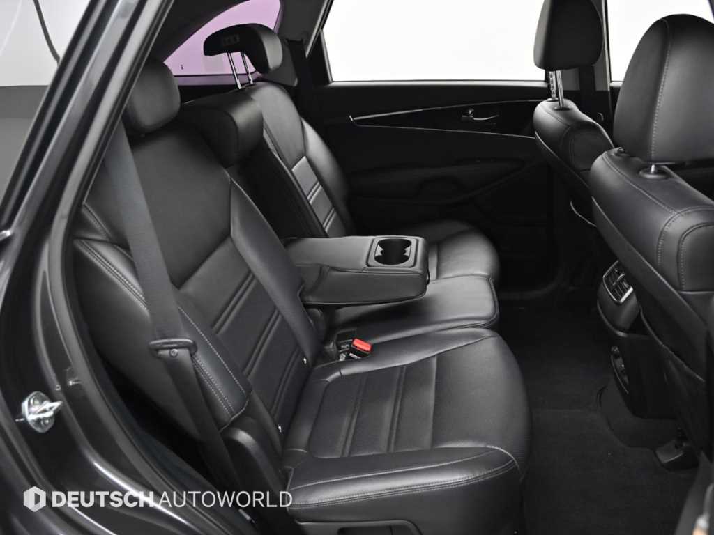 KIA Sorento - Vista 12