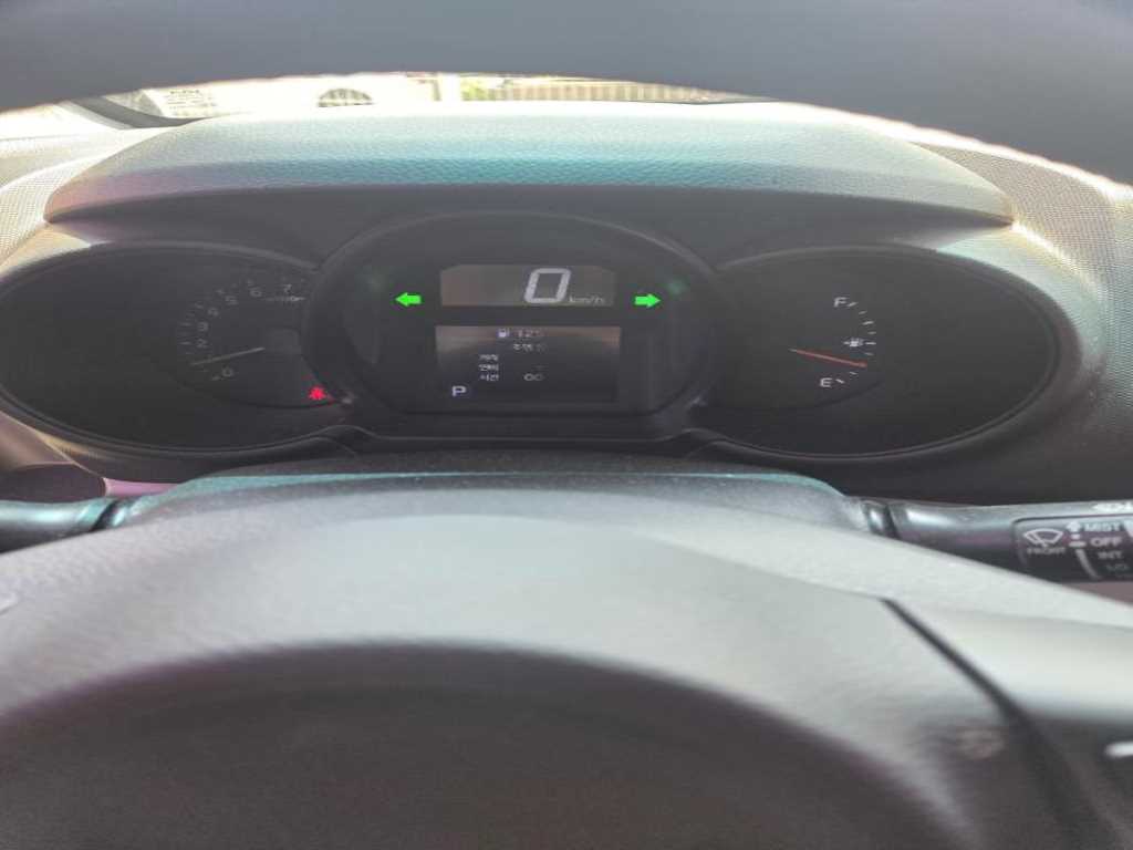 KIA Ray - Vista 8
