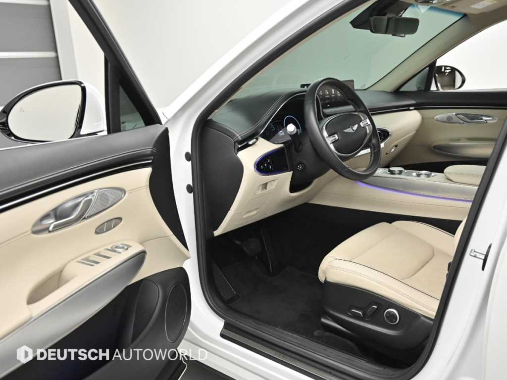 Genesis GV70 - Vista 10