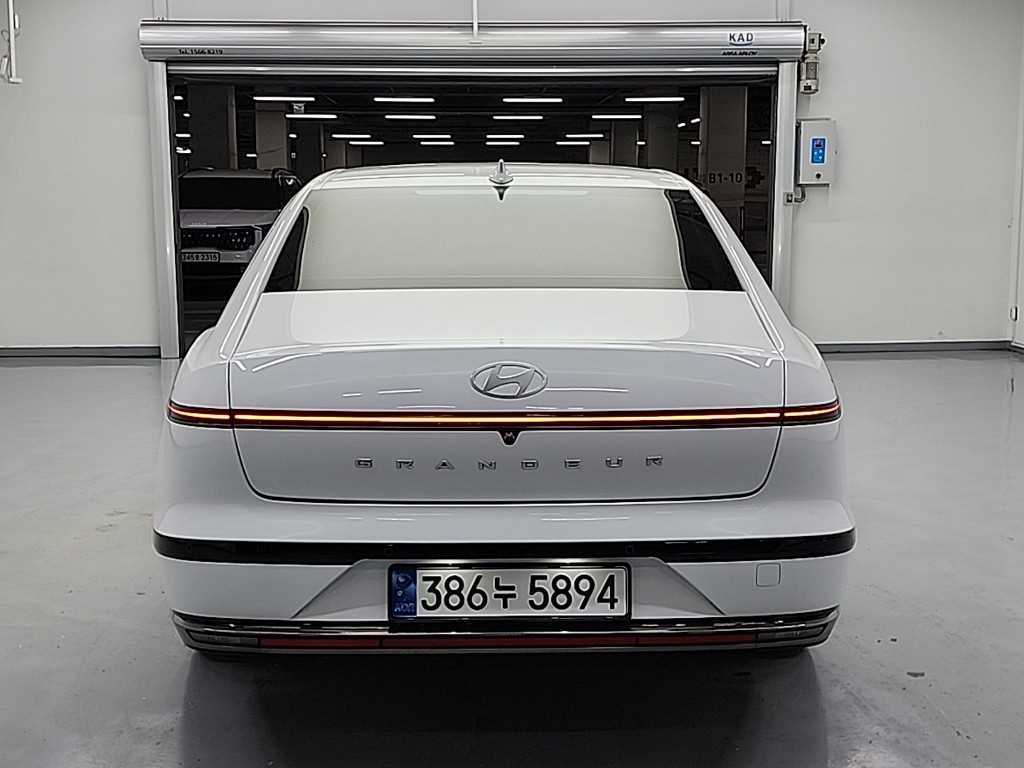 HYUNDAI Grandeur - Vista 3