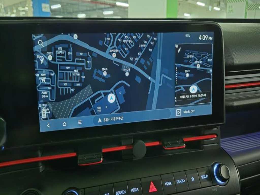 HYUNDAI Kona - Vista 8