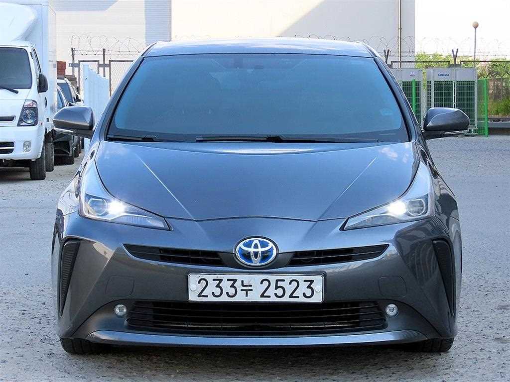 Toyota Prius 2019 Gris - Importación desde Corea - HF Imports Iquique - Foto 1