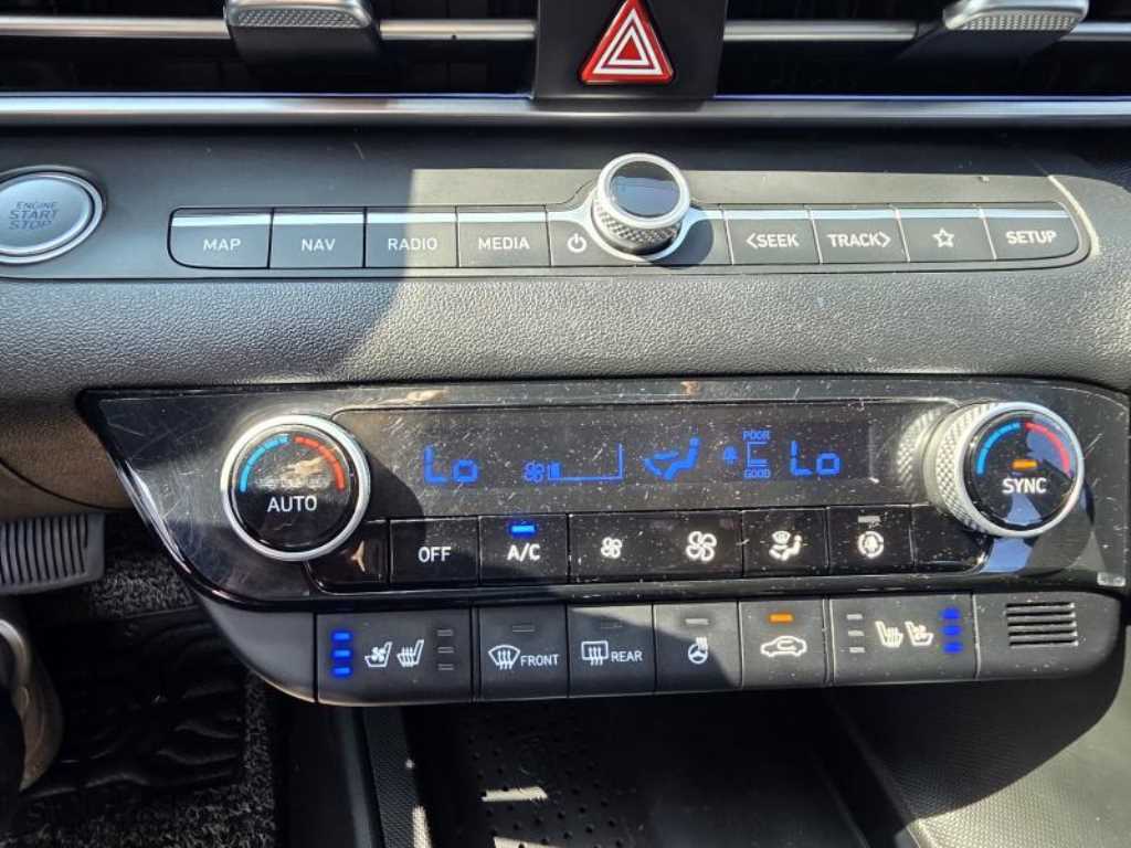 HYUNDAI Avante - Vista 12
