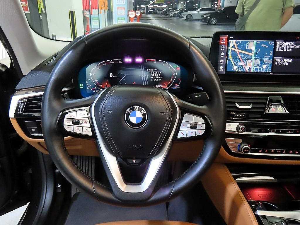 BMW 5 Series - Vista 8