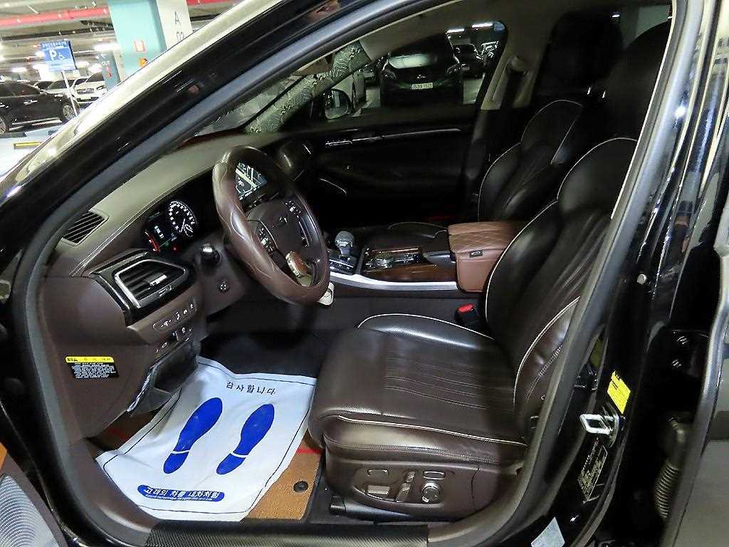 Genesis EQ900 - Vista 6