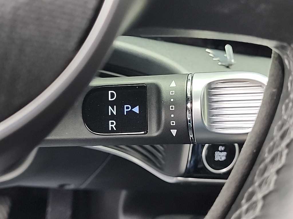 HYUNDAI Ioniq 5 - Vista 8