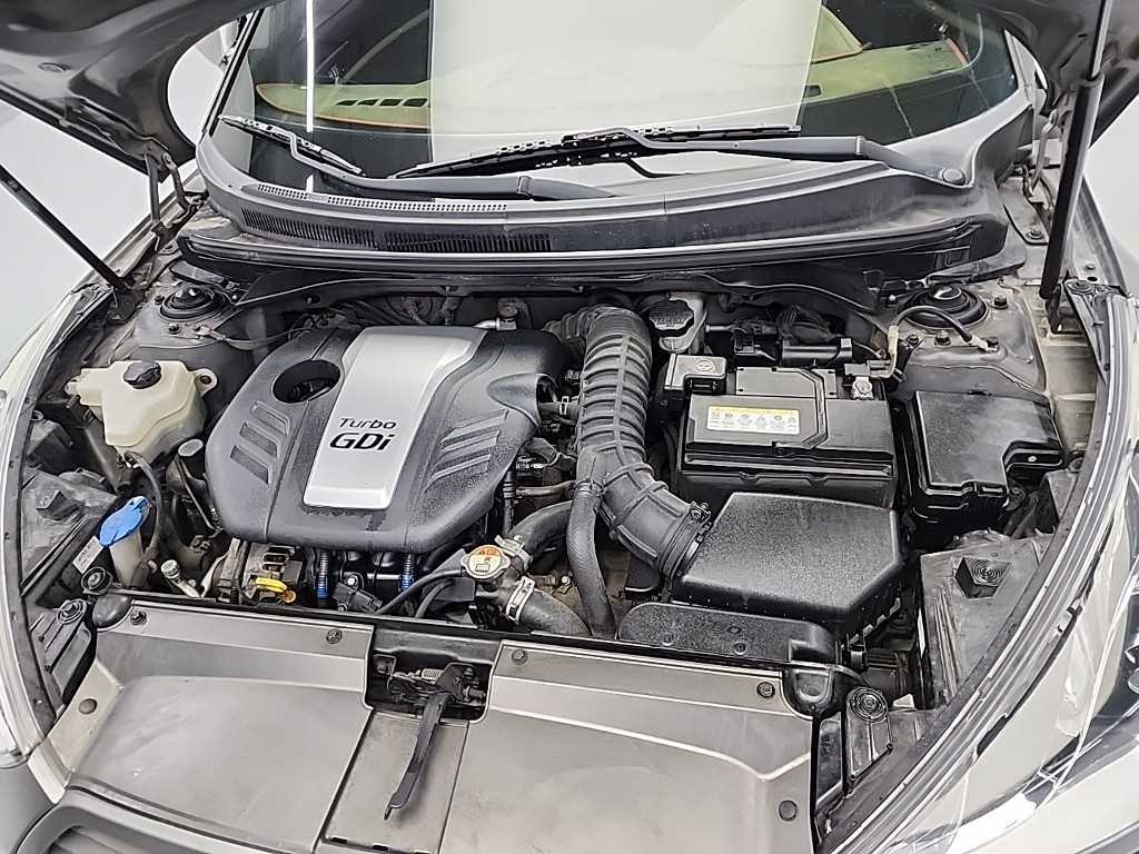 HYUNDAI Veloster - Vista 5