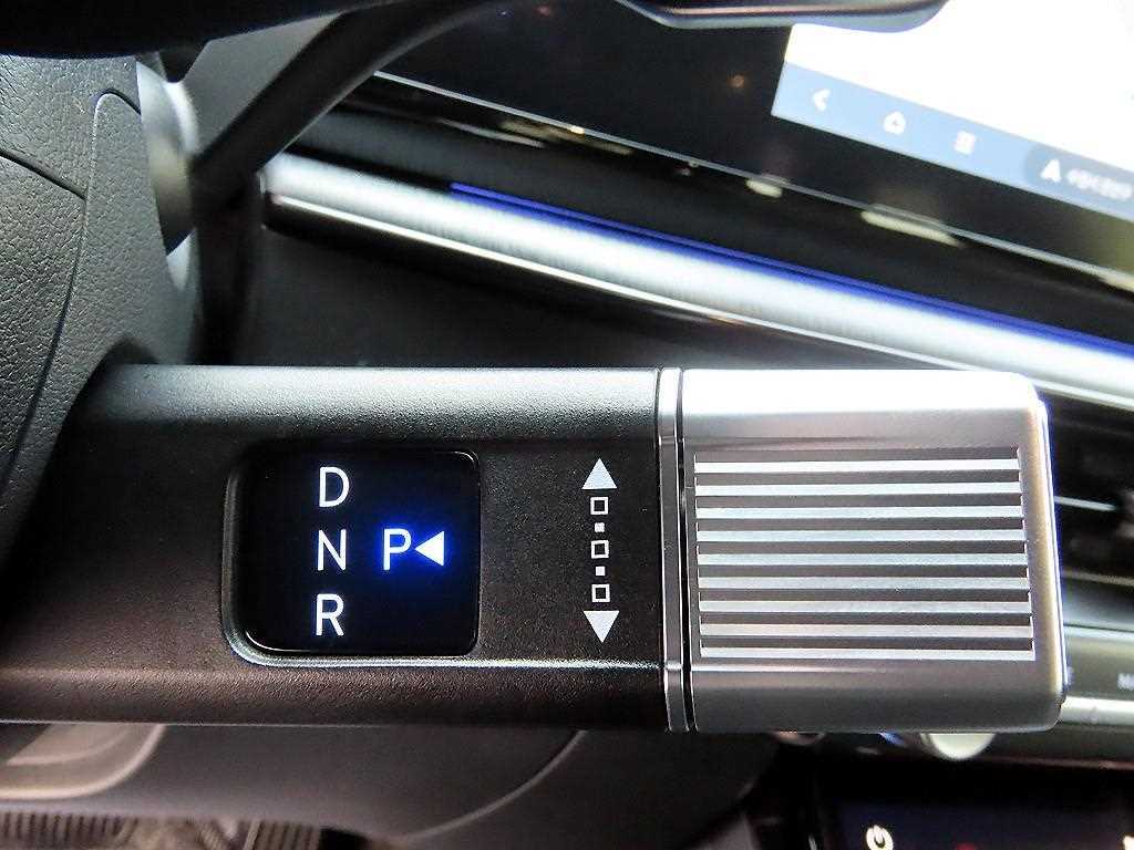HYUNDAI Grandeur - Vista 11