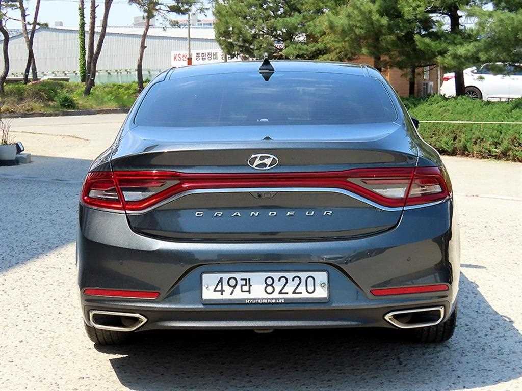 HYUNDAI Grandeur - Vista 4