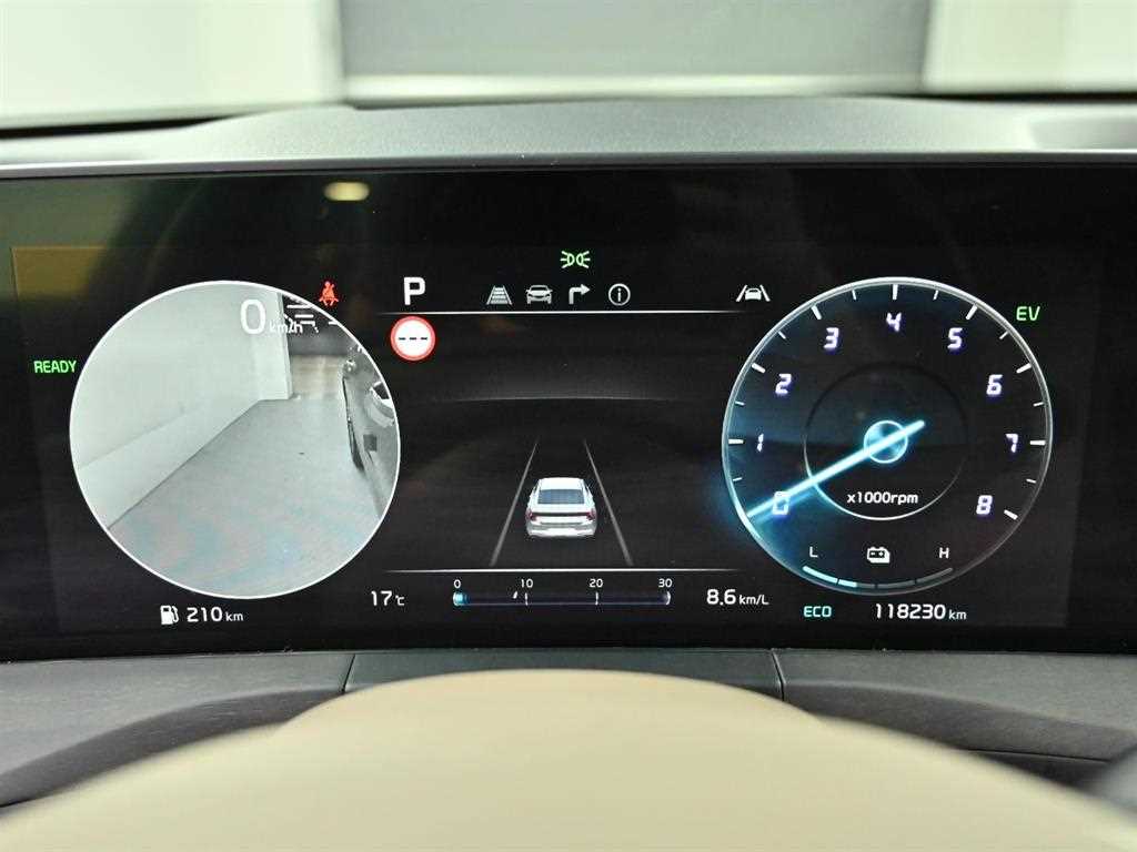KIA K8 - Vista 8