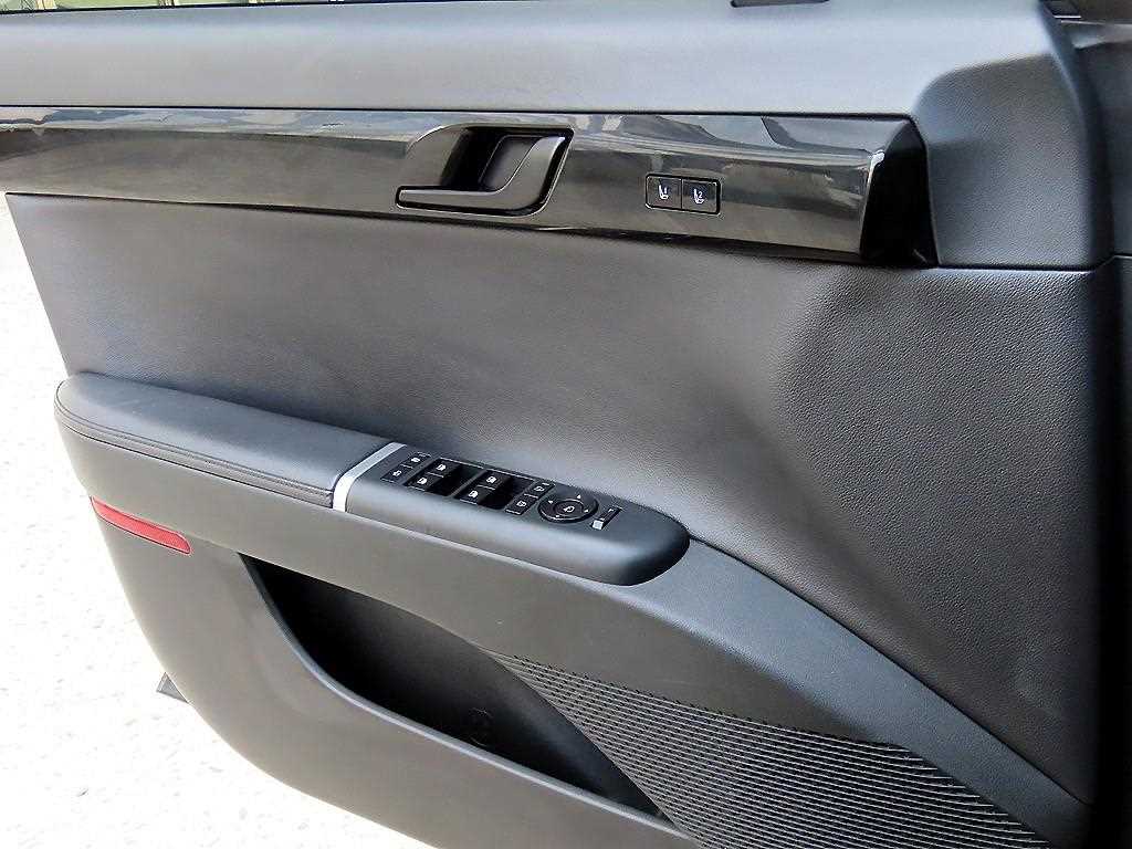 HYUNDAI Grandeur - Vista 11
