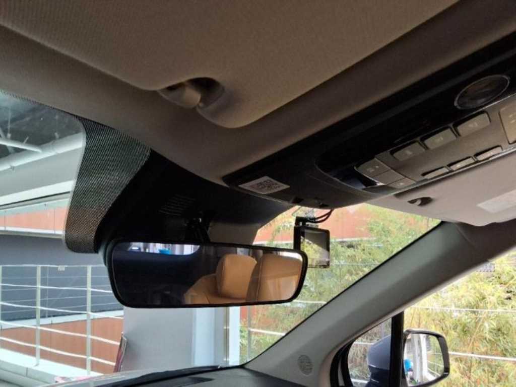 KIA Carnival - Vista 6