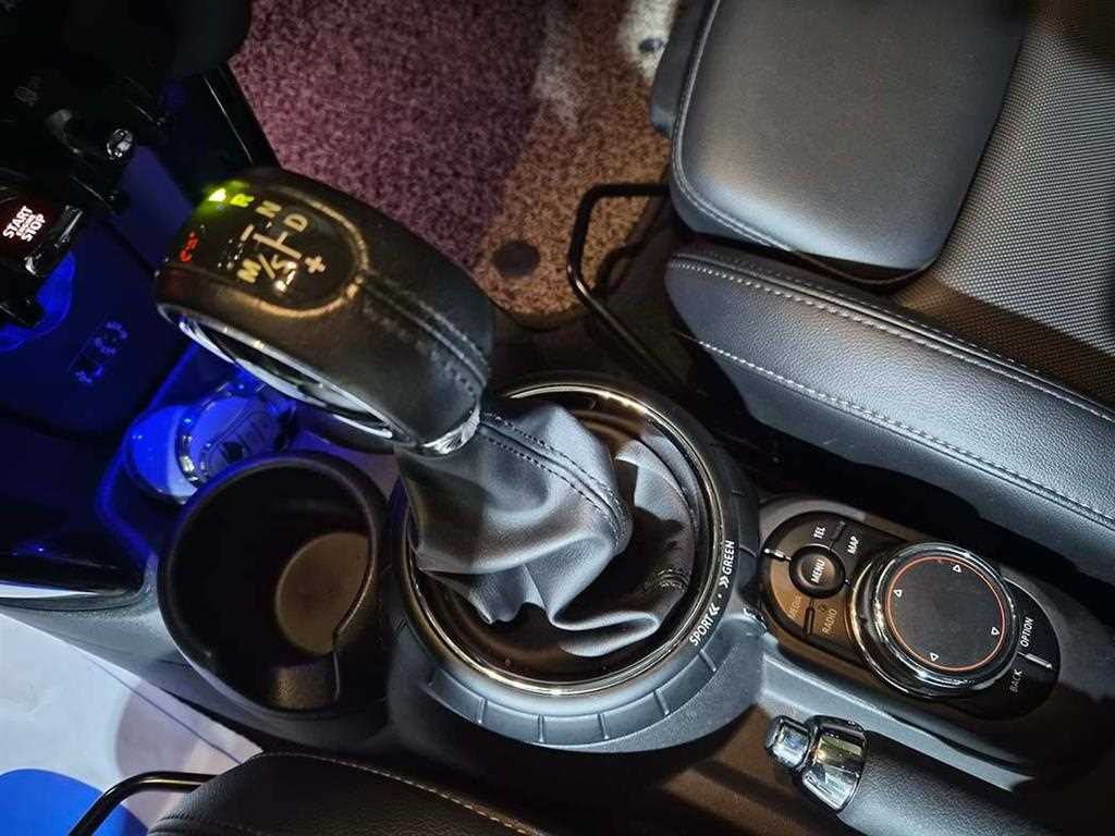 Mini Cooper - Vista 10