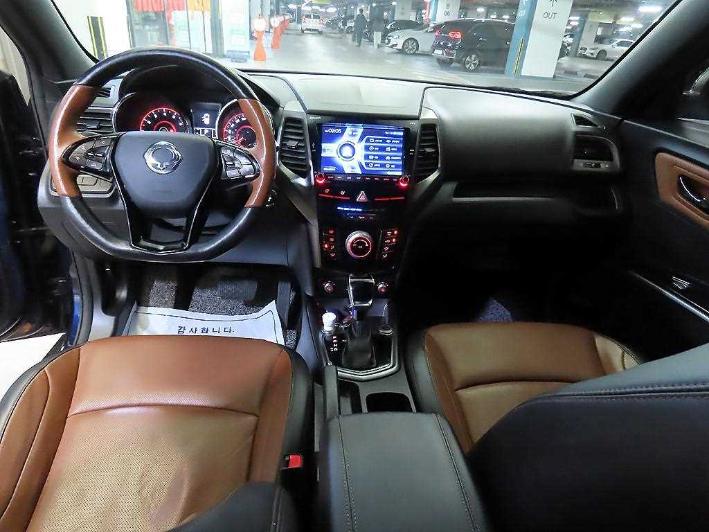 Ssangyong Tivoli - Vista 10