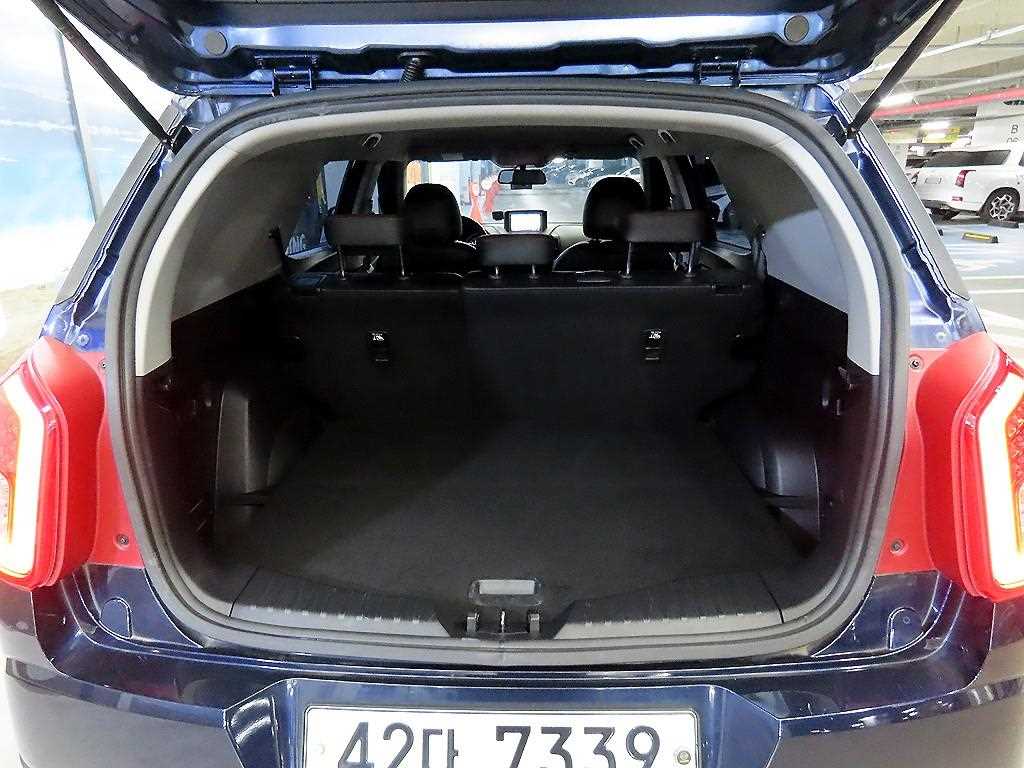 Ssangyong Tivoli 2018 Blanco - Importación desde Corea - HF Imports Iquique - Foto 17