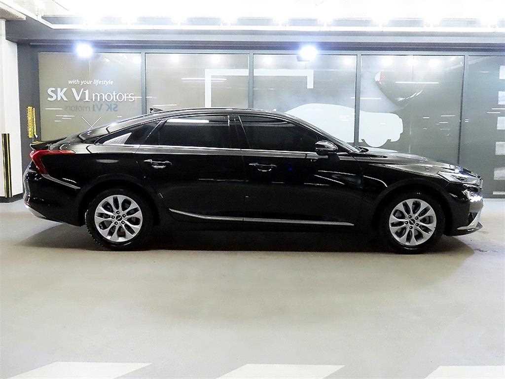 KIA K8 - Vista 3