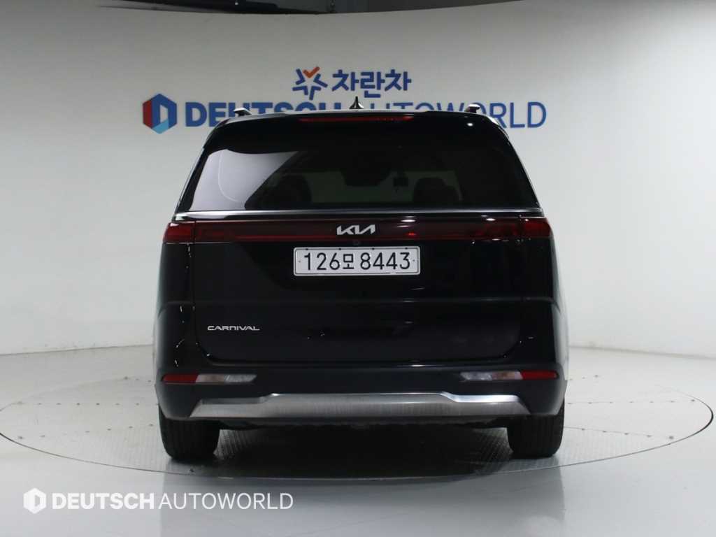 KIA Carnival - Vista 4