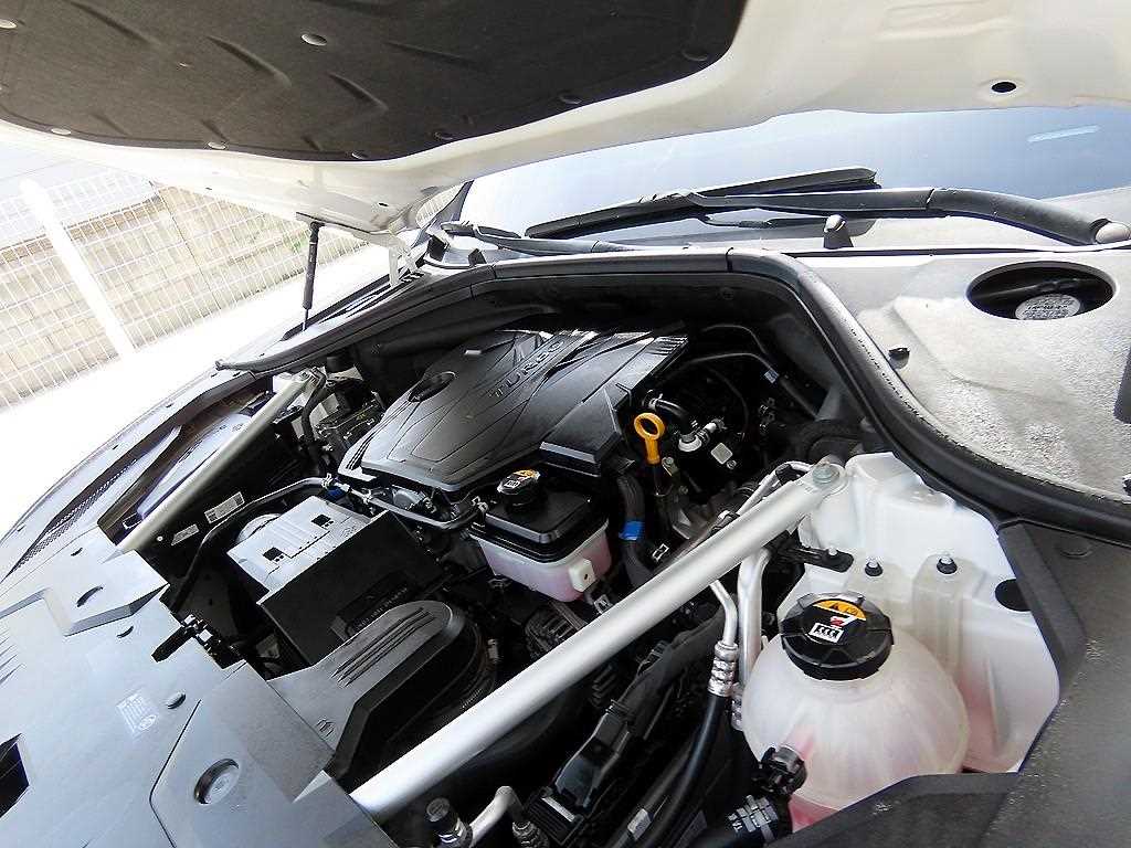 Genesis GV70 2022 Blanco - Importación desde Corea - HF Imports Iquique - Foto 19