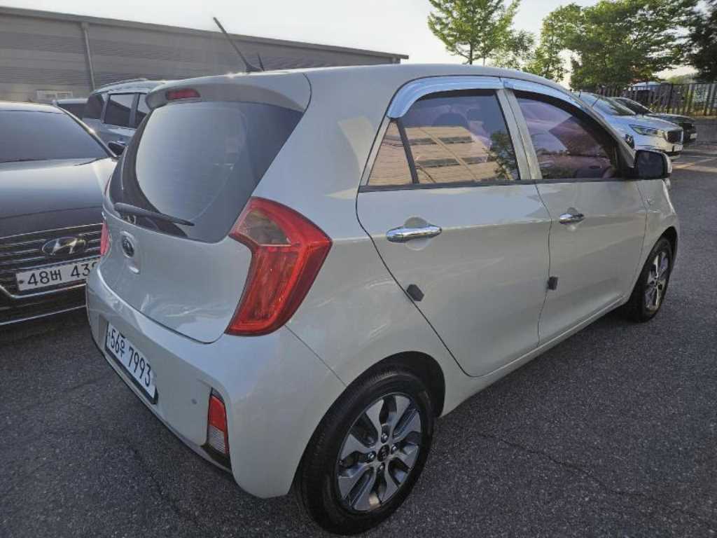 KIA Morning - Vista 3