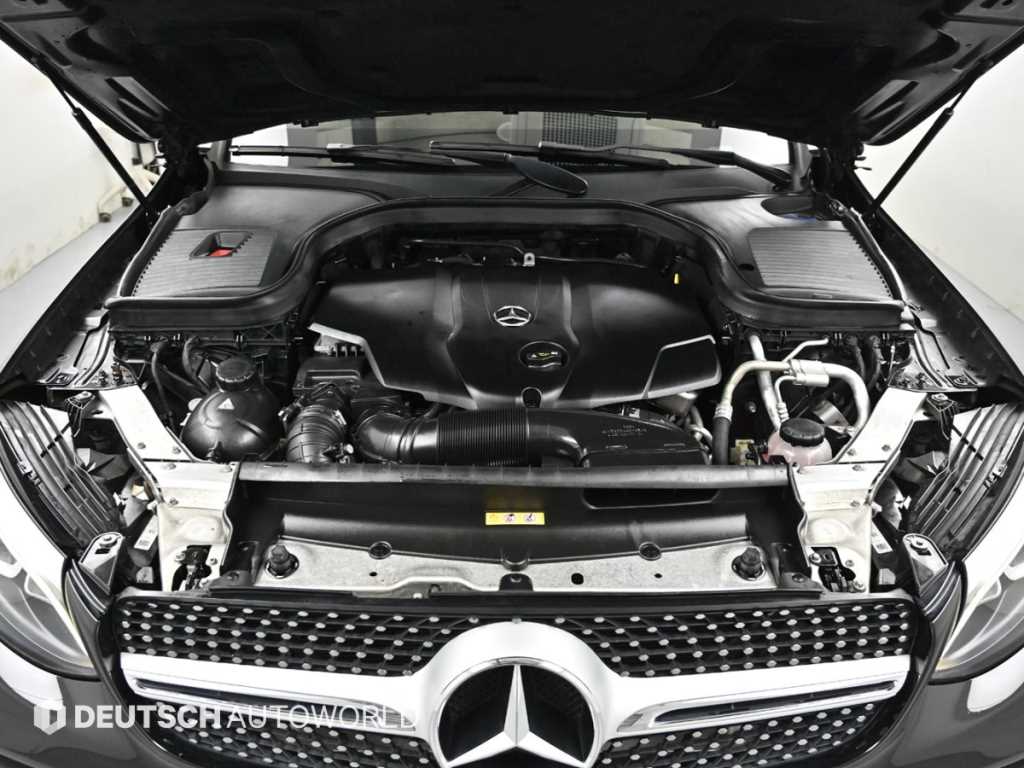 Mercedes Benz GLC Class - Vista 6