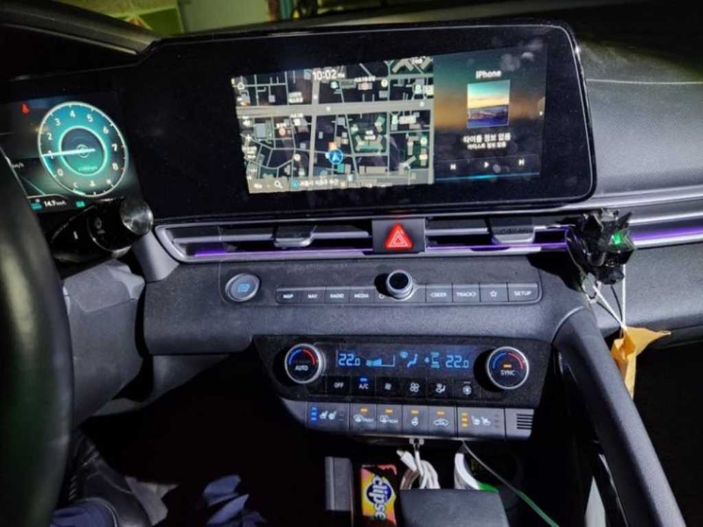HYUNDAI Avante - Vista 8