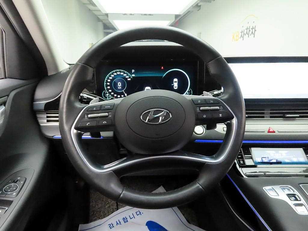 HYUNDAI Grandeur - Vista 7