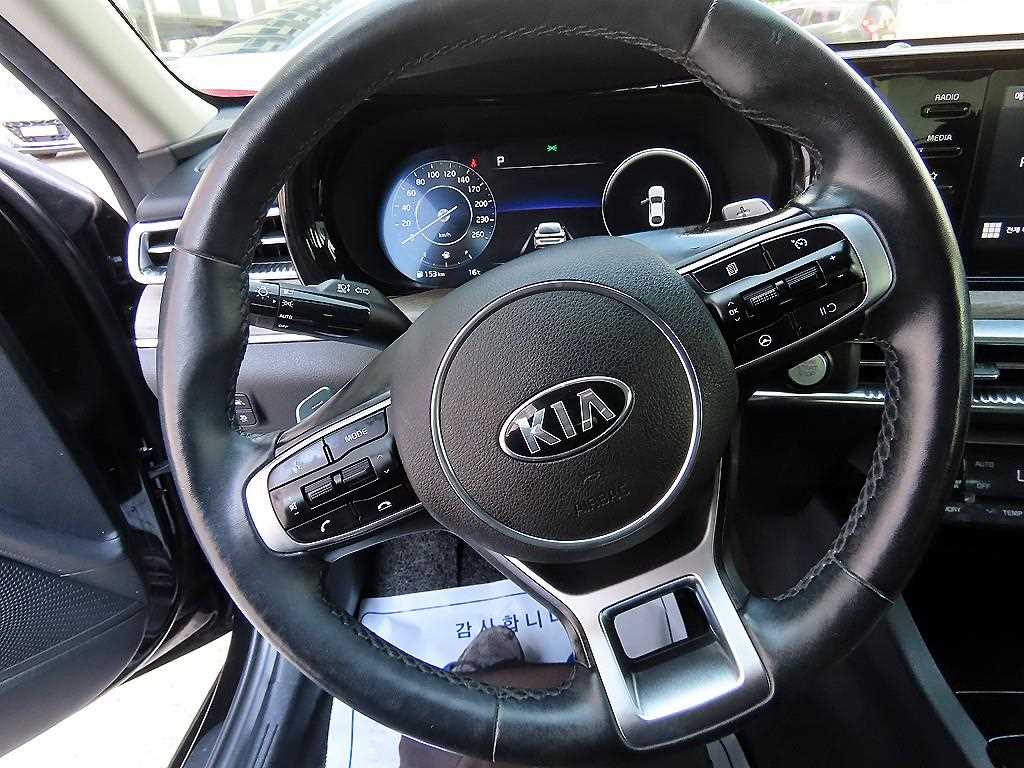 KIA K5 - Vista 8