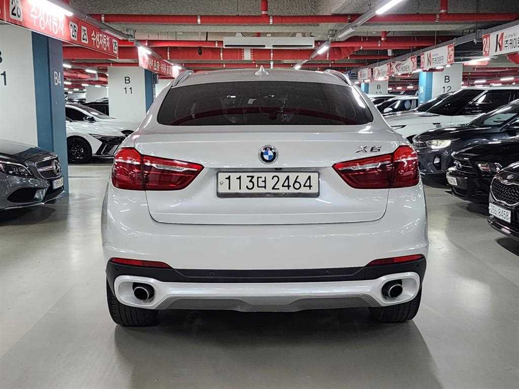 BMW X6 - Vista 5