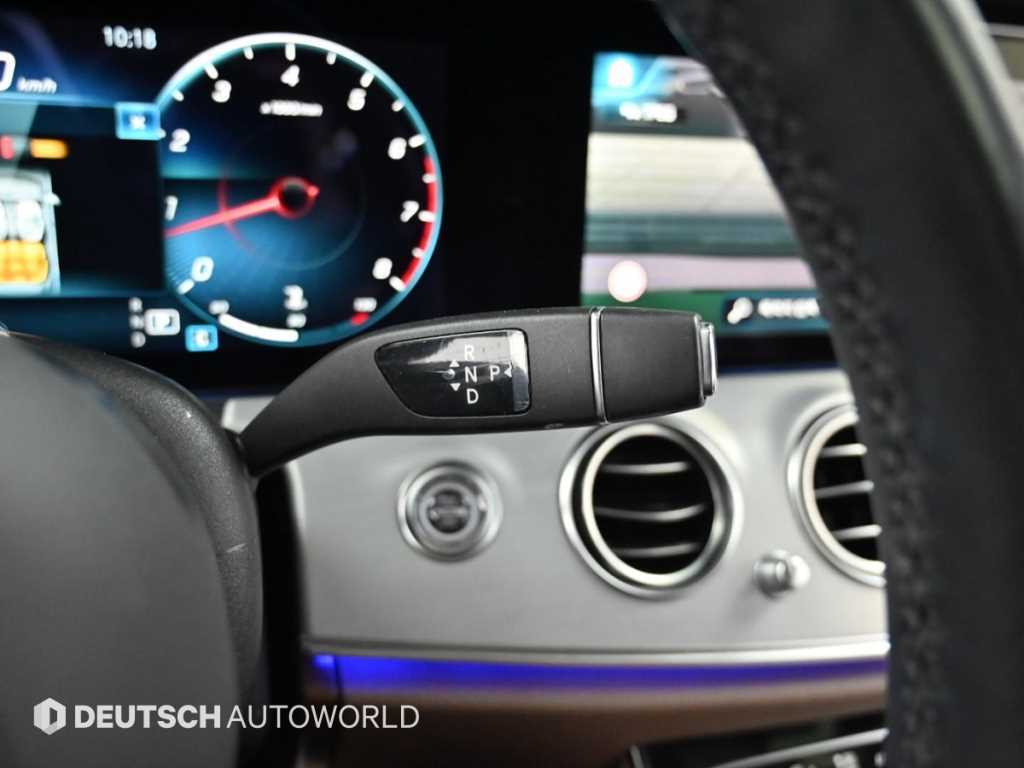 Mercedes Benz E class - Vista 10