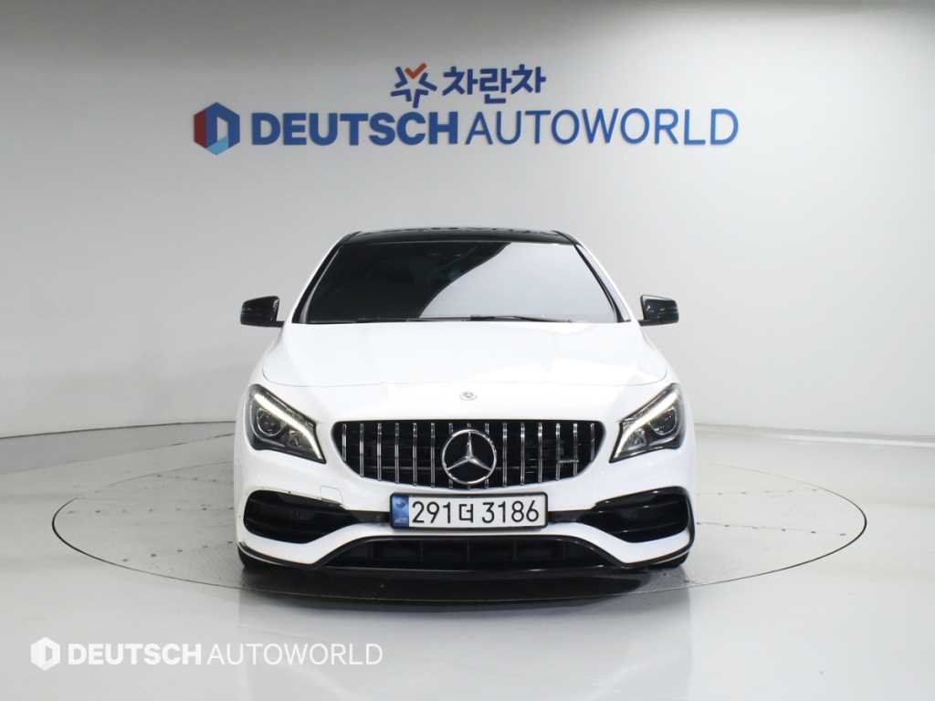 Mercedes Benz CLA Class - Vista 3