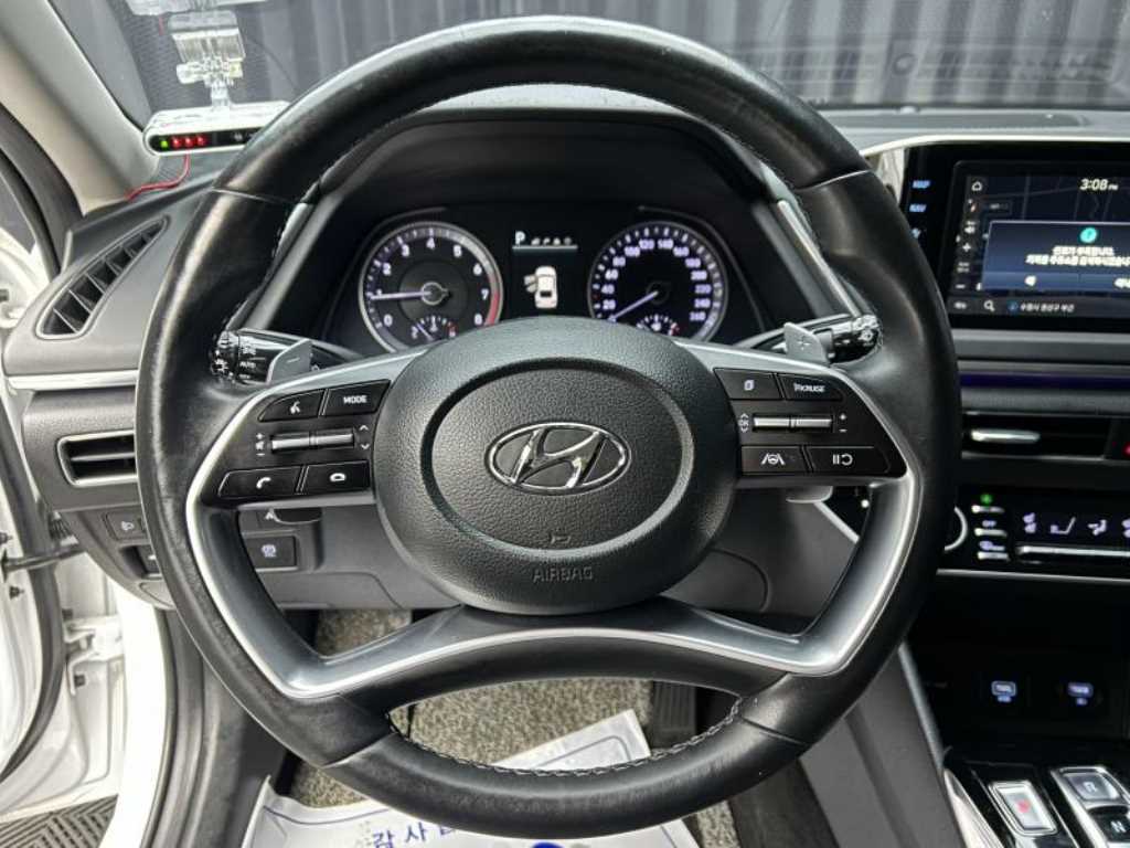 HYUNDAI Sonata - Vista 9