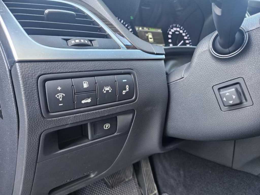 Genesis G80 - Vista 6