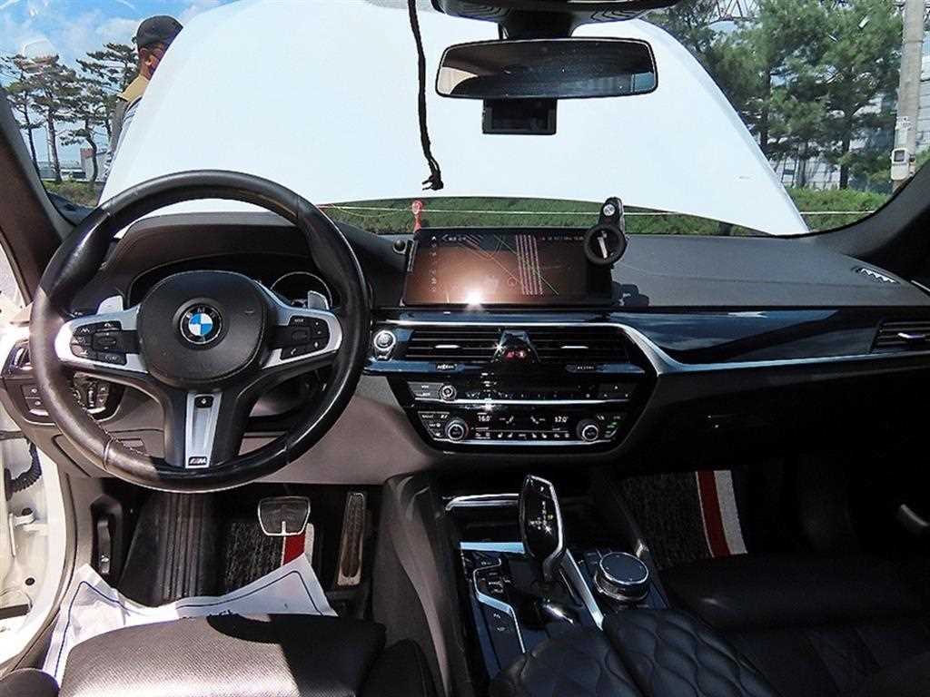 BMW 5 Series - Vista 7
