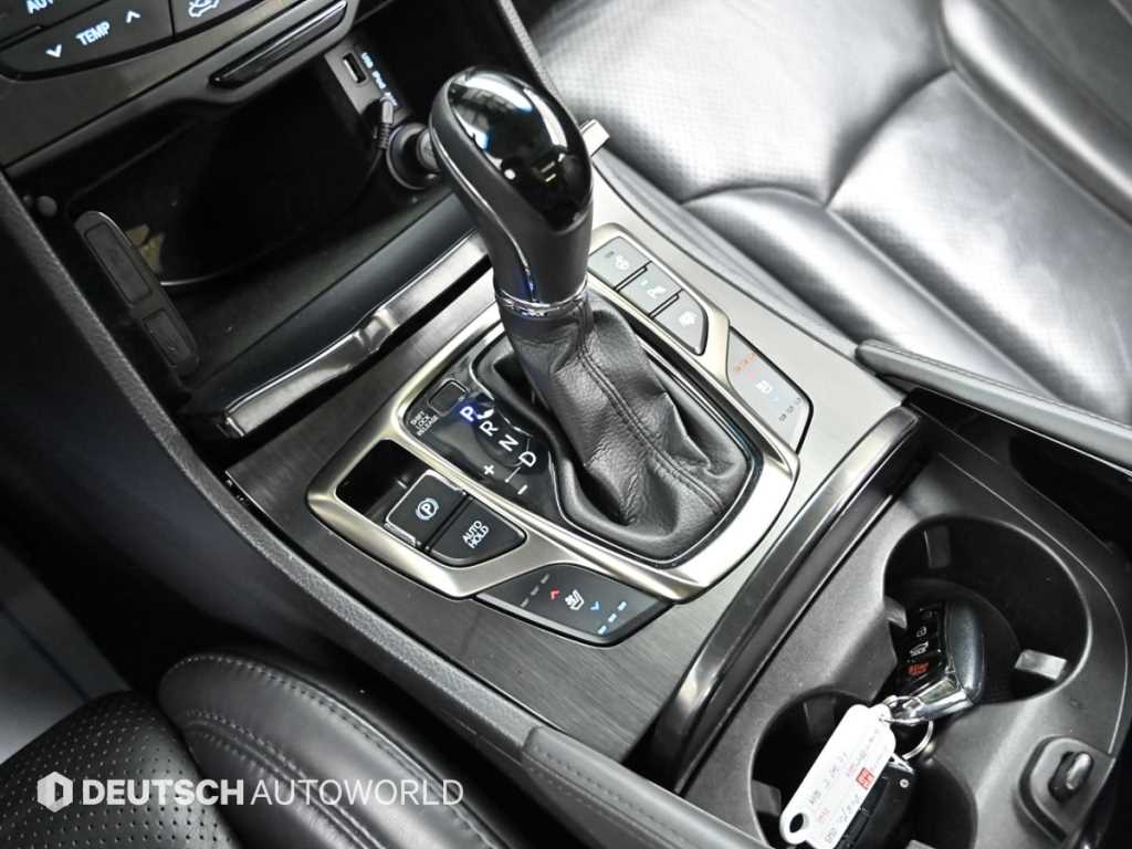 HYUNDAI Grandeur - Vista 9
