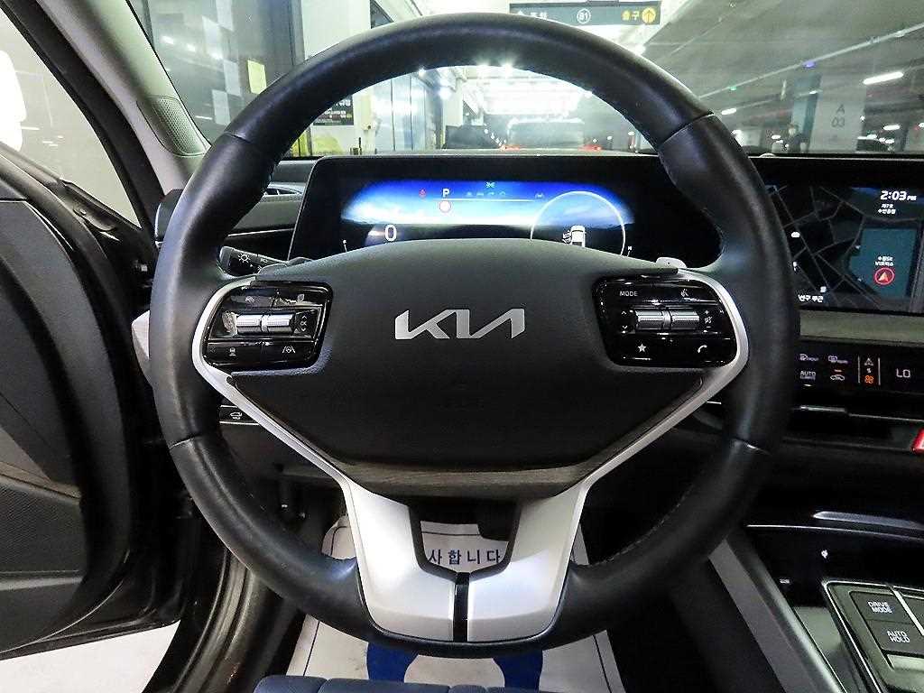 KIA K8 - Vista 8