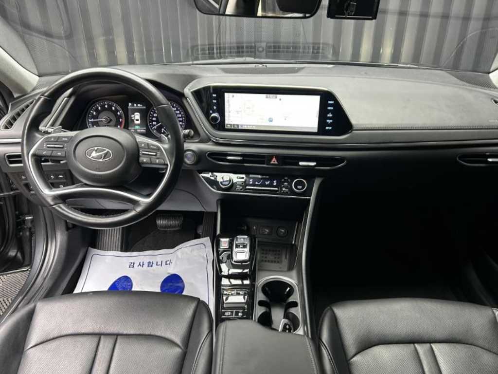 HYUNDAI Sonata - Vista 9