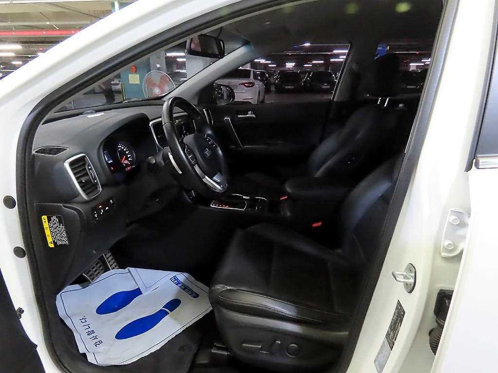 KIA Sportage - Vista 6