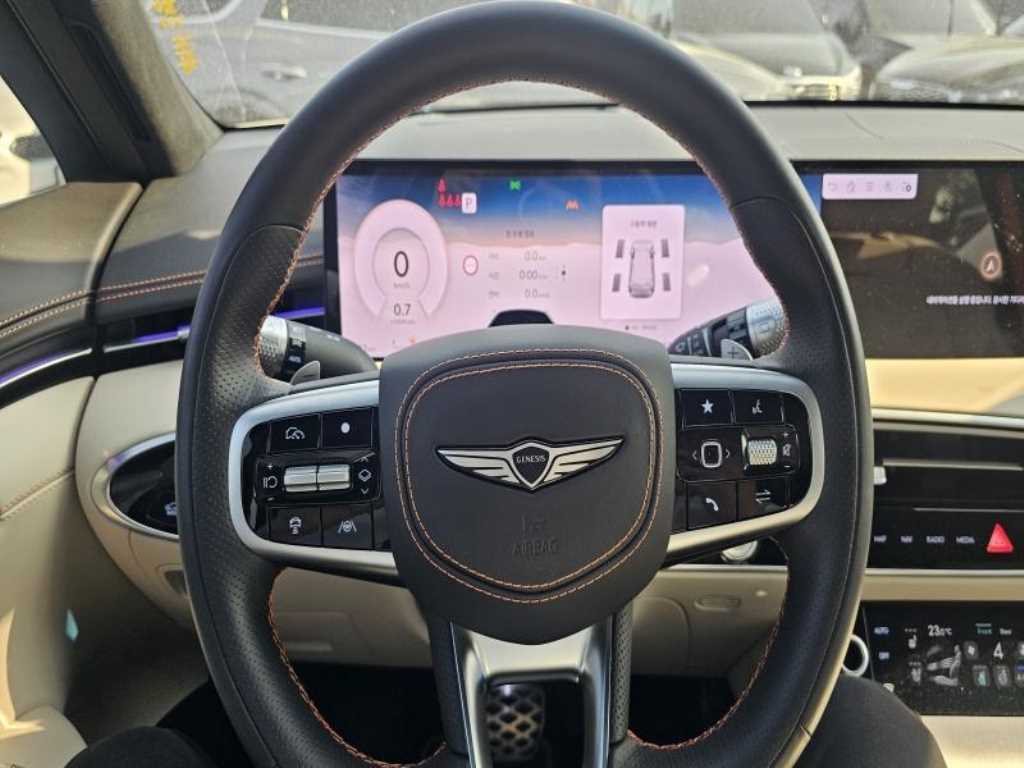 Genesis GV70 - Vista 10